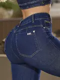 CALÇA JEANS QUE DESTACA AS CURVAS E TEM CAIMENTO IMPECÁVEL