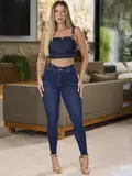 CALÇA JEANS QUE DESTACA AS CURVAS E TEM CAIMENTO IMPECÁVEL