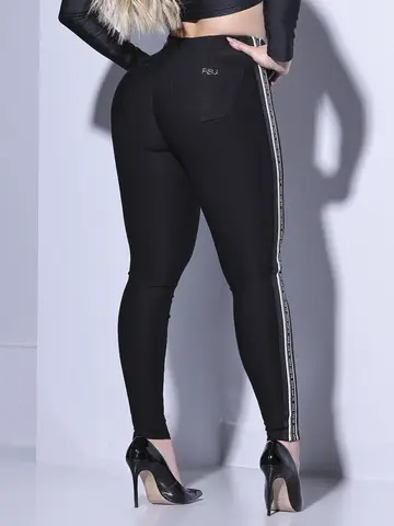 CALÇA MONTARIA IRRESISTÍVEL PIT BULL JEANS CINTURA ALTA E MODELADORA
