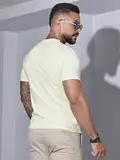 CAMISETA MASCULINA COM ESTAMPA DOURADA PIT BULL JEANS CASUAL E ESTILOSA