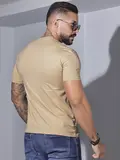 CAMISETA MASCULINA COM ESTAMPA DOURADA PIT BULL JEANS CASUAL E ESTILOSA