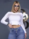 CROPPED BRANCO PIT BULL JEANS COM MANGA LONGA ESSENCIAL E VERSÁTIL