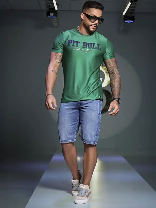 CAMISETA MASCULINA VERDE PIT BULL AUTÊNTICA E CONFORTÁVEL
