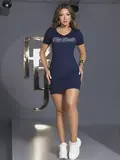 VESTIDO T-SHIRT FEMININO COM DECOTE V COM ESTAMPA ESTILOSA PIT BULL