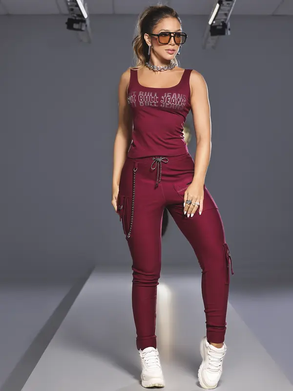 REGATA FEMININA PIT BULL JEANS COM ESCRITA CONTRASTANTE SUPER MODERNA