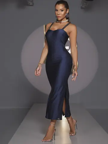 VESTIDO MIDI LUXO PIT BULL JEANS COM FENDAS LATERAIS E DESIGN ELEGANTE
