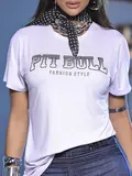 T-shirt Feminina Fashion e Estilosa com Estampa em Relevo Pit Bull Jeans