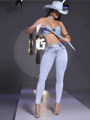 CALÇA SKINNY FEMININA PIT BULL JEANS CÓS LARGO E TOQUE DE GLAMOUR