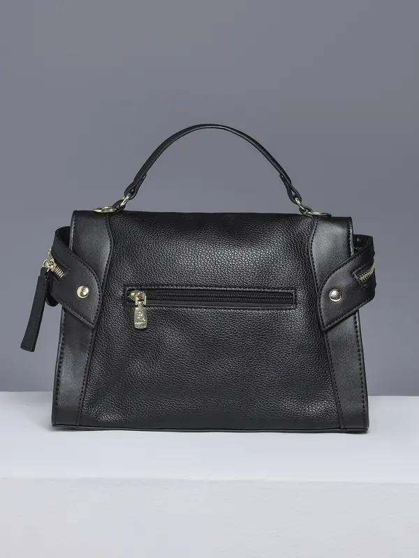 BOLSA HANDBAG ESTRUTURADA COM BOLSOS FUNCIONAIS E DESIGN CONTEMPORÂNEO
