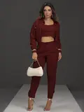 CONJUNTO COM CALÇA, JAQUETA E TOP EMPÓRIO PIT BULL CASUAL E REFINADO