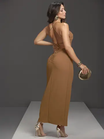 VESTIDO LONGO EMPÓRIO PIT BULL COM DECOTE SOFISTICADO E ELEGANTE