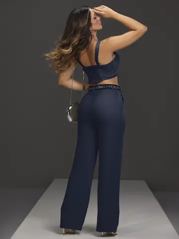 CONJUNTO CALÇA COM CINTO E CROPPED EMPÓRIO PIT BULL CHARMOSO E REFINADO