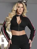 JAQUETA CROPPED COLLOR PIT BULL JEANS VERSÁTIL E REFINADA COM DETALHES
