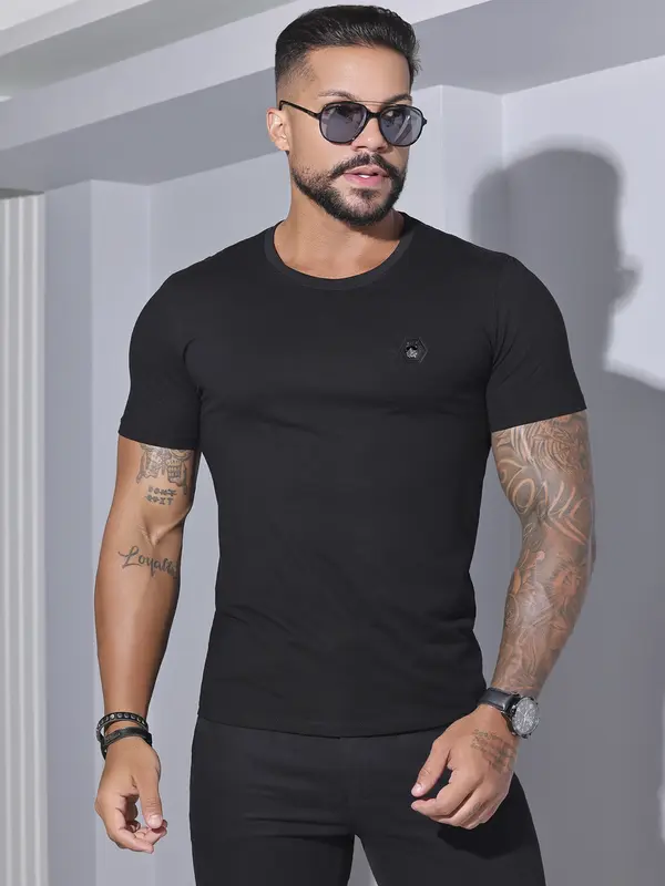 CAMISETA GOLA O ELEGANTE E VERSÁTIL PIT BULL JEANS