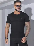 CAMISETA GOLA O ELEGANTE E VERSÁTIL PIT BULL JEANS