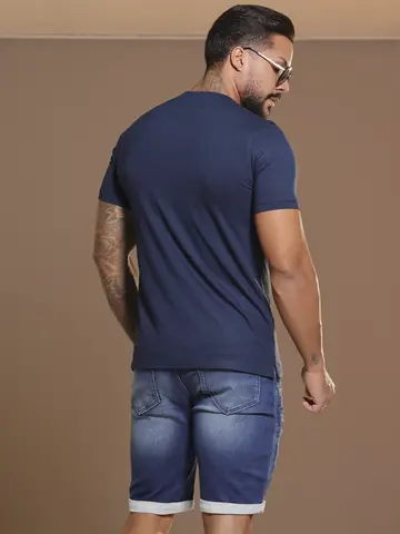 Camiseta Gola O Sofisticada com Logomania Metalizada Pit Bull Jeans