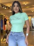 T-Shirt Feminina Slim Pit Bull Jeans Confortável com Relevo em Foil