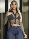 CAMISA CROPPED DE TELA CONCEITO PIT BULL JEANS COM BRILHO E GLAMOUR