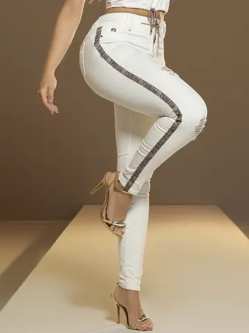 Calça Skinny Refinada com Lateral e Cordão Personalizado Pit Bull Jeans