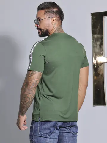 Camiseta Masculina Confortável e Autêntica com Mangas Personalizadas Pit Bull Jeans