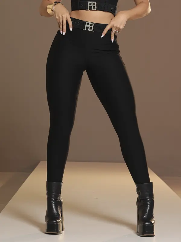 Calça Montaria Preta Modeladora e Sofisticada com Elástico Personalizado Pit Bull Jeans