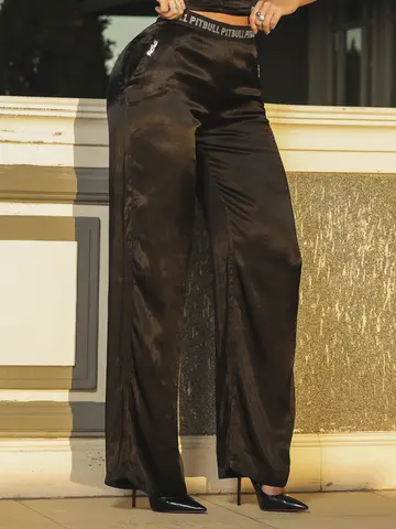 Calça Feminina Preta Confortável e Estilosa com Elástico Personalizado Pit Bull Jeans