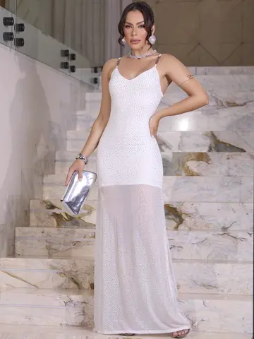 Vestido Longo Conceito Elegante e Refinado com Detalhes Únicos Pit Bull Jeans