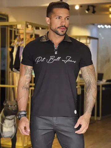 Polo Masculina Preta Sofisticada com Logomania em Relevo Pit Bull Jeans