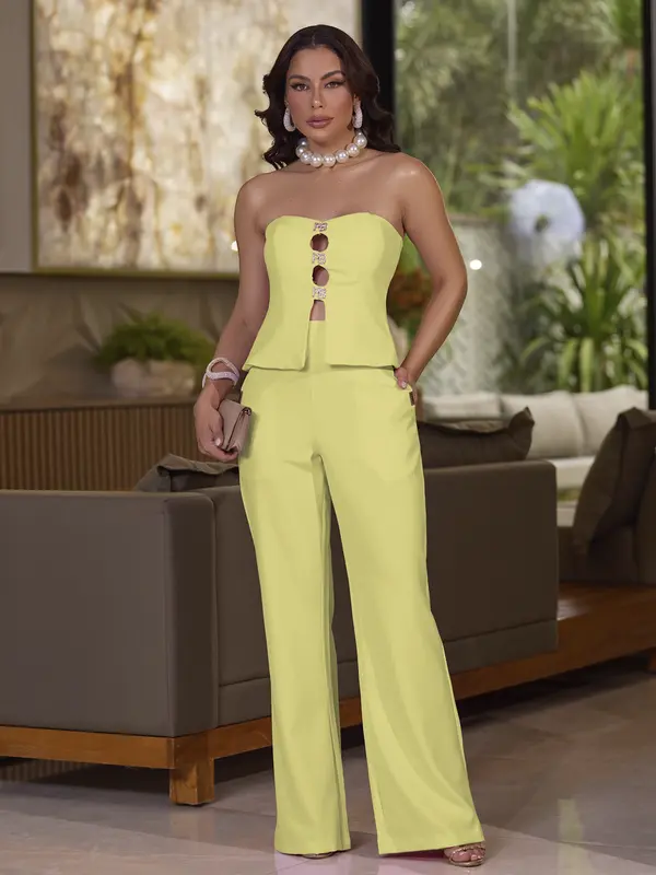 Conjunto Calça e Cropped Empório Pit Bull Elegante com Toque Casual