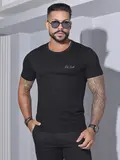 Camiseta Gola O Preta Confortável e Estilosa Pit Bull Jeans