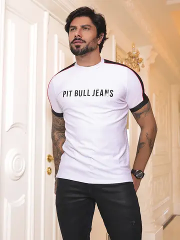 Camiseta Masculina Gola O Casual e Sofisticada com Logomania Pit Bull Jeans