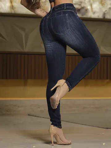 Calça Boyfriend Estilosa e Confortável com Lavado Escuro Pit Bull Jeans