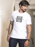Camiseta Branca Masculina Gola O com Cadarço Personalizado e Estampa Prata