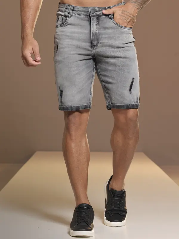 Bermuda Masculina Estilosa com Toque Destroyed e Elástico Lateral Pit Bull Jeans