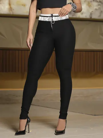 Calça Montaria Preta Confortável e Sofisticada com Cós Personalizado Pit Bull Jeans