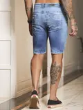 Bermuda Masculina Casual e Versátil com Detalhes em Destroyed Pit Bull Jeans
