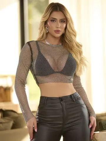 Cropped Manga Longa Conceito Sofisticado e Estiloso com Pedrarias Pit Bull Jeans