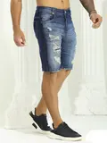 Bermuda Masculina Sofisticada com Lavado Médio e Estilo Destroyed Pit Bull Jeans