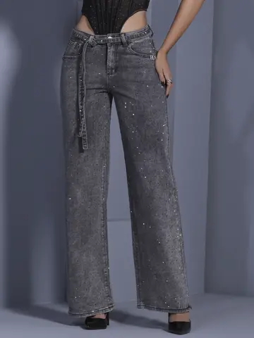 Calça Wide Leg Conceito Sofisticada com Pedrarias e Cinto Personalizado Pit Bull Jeans