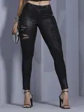 Calça Skinny Preta Modeladora com Toque de Brilho e Estilo Destroyed Pit Bull Jeans