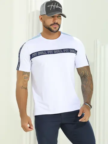 Camiseta Branca Masculina com Estampa em Relevo e Detalhe nos Ombros Pit Bull Jeans