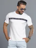 Camiseta Branca Masculina com Estampa em Relevo e Detalhe nos Ombros Pit Bull Jeans
