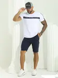 Camiseta Branca Masculina com Estampa em Relevo e Detalhe nos Ombros Pit Bull Jeans