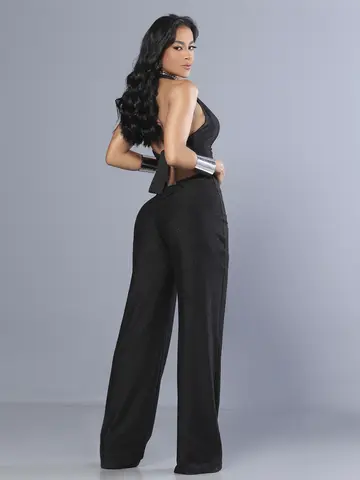 Macacão Preto Com Decote E Short Interno Pit Bull Jeans