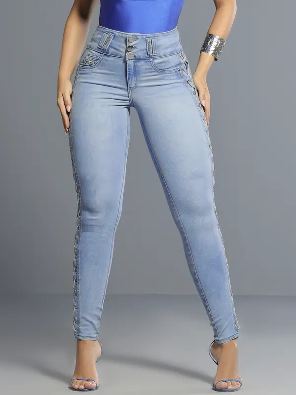 Calça Skinny Azul Claro com Cós Largo e Ilhóses Laterais Pit Bull Jeans