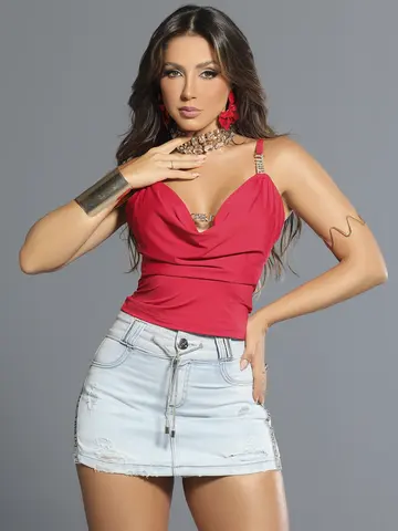 Cropped Vermelho Elegante e Sofisticado com Alças Personalizadas Pit Bull Jeans