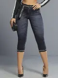 Calça Capri Modeladora com Lavado Escuro e Cinto Personalizado Pit Bull Jeans