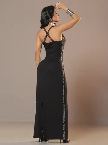 Vestido Longo Preto Elegante com Fenda nas Costas e Elástico Personalizado Pit Bull Jeans