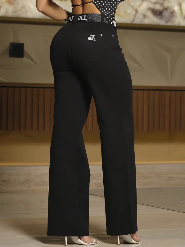 Calça Wide Leg Preta com Caimento Elegante e Cinto Personalizado Pit Bull Jeans