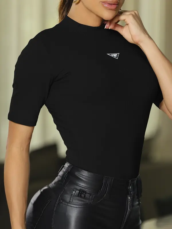 Blusa Gola Alta Elegante e Casual com Modelagem Ajustada Empório Pit Bull